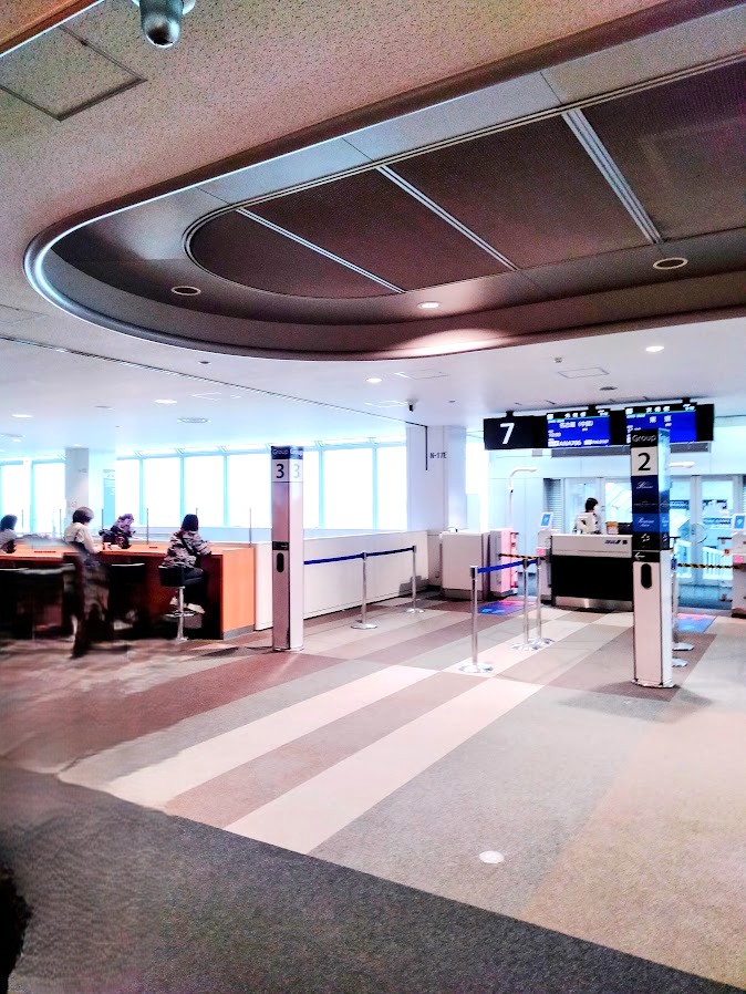 新千歳空港　国内線搭乗口付近