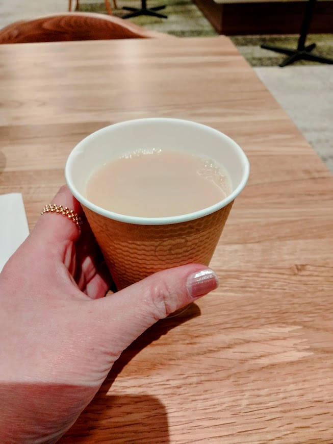 スーパーラウンジアネックスでカツゲンを飲む