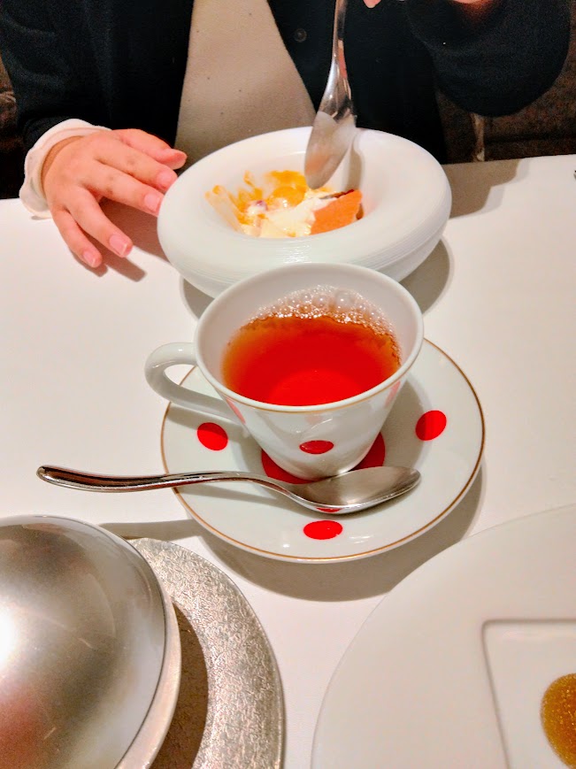 デザートと紅茶